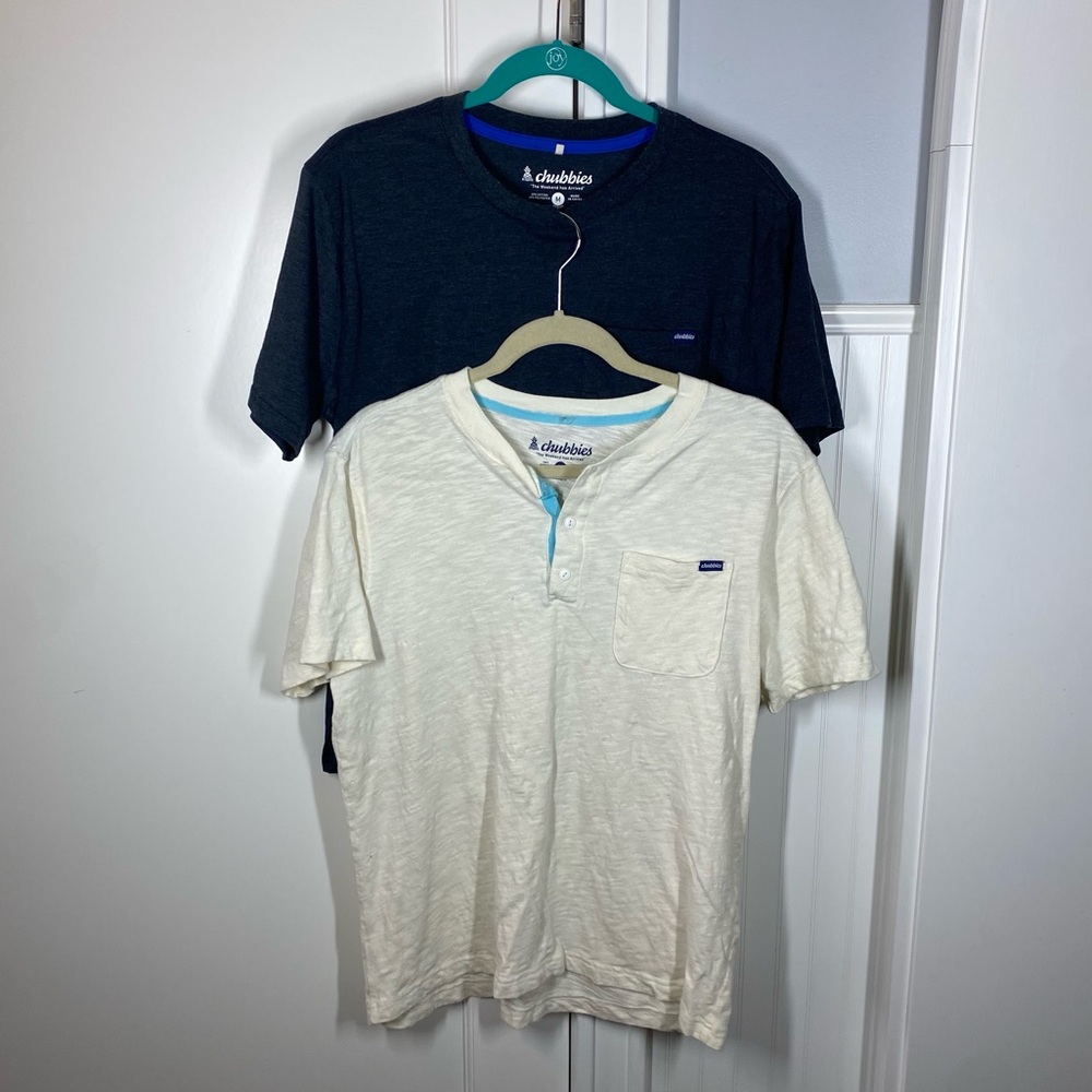 Chubbies 2 Piece Bundle Short Sleeve Tee & Henley size medium